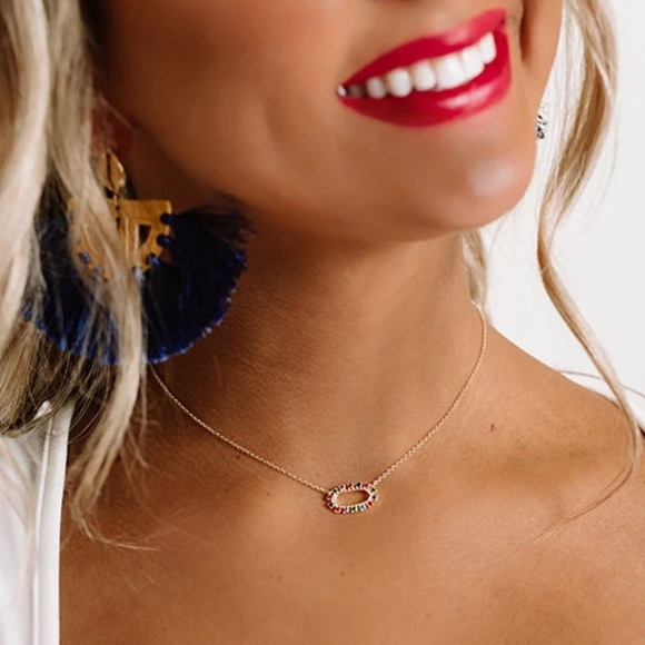 KENDRA SCOTT Gold Elisa Multi-Crystal Necklace - Picture 3 of 7